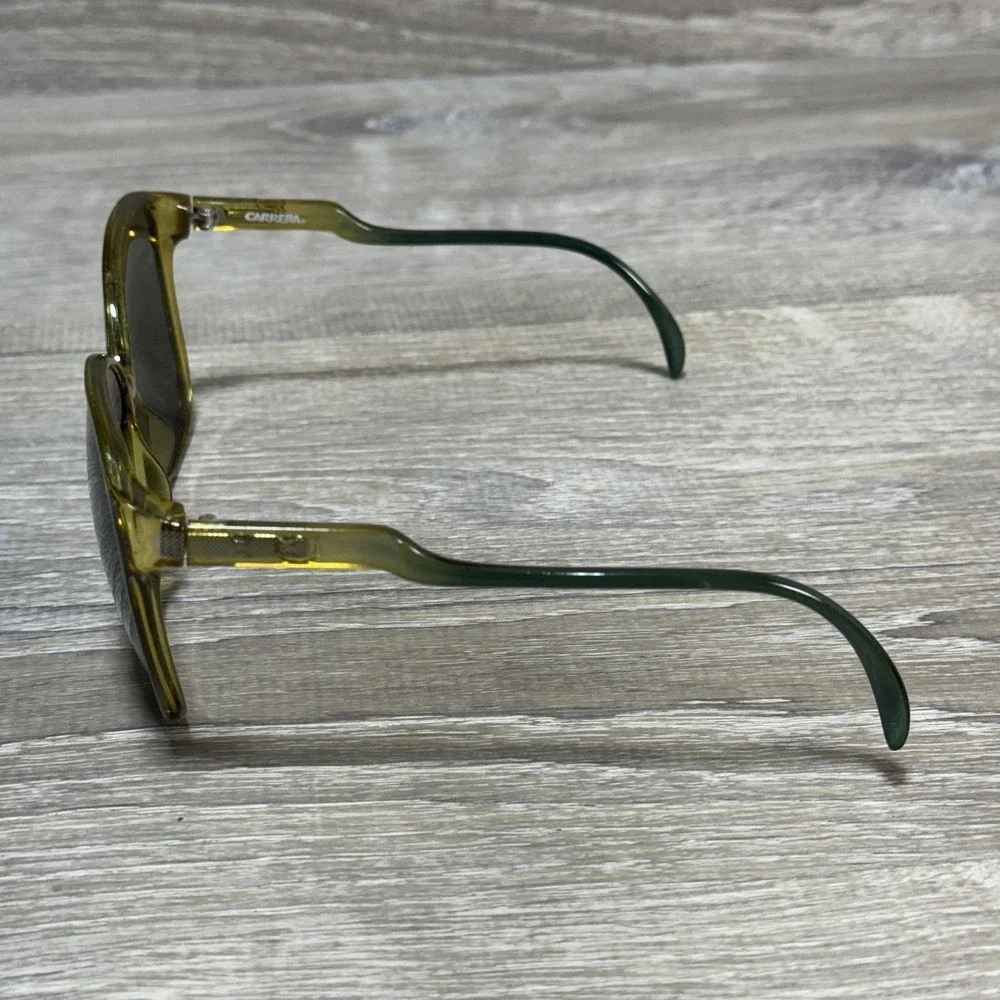 Carrera 5577 Eyeglasses Frames 50 Green Oval Made in Germany Lenses need Replace